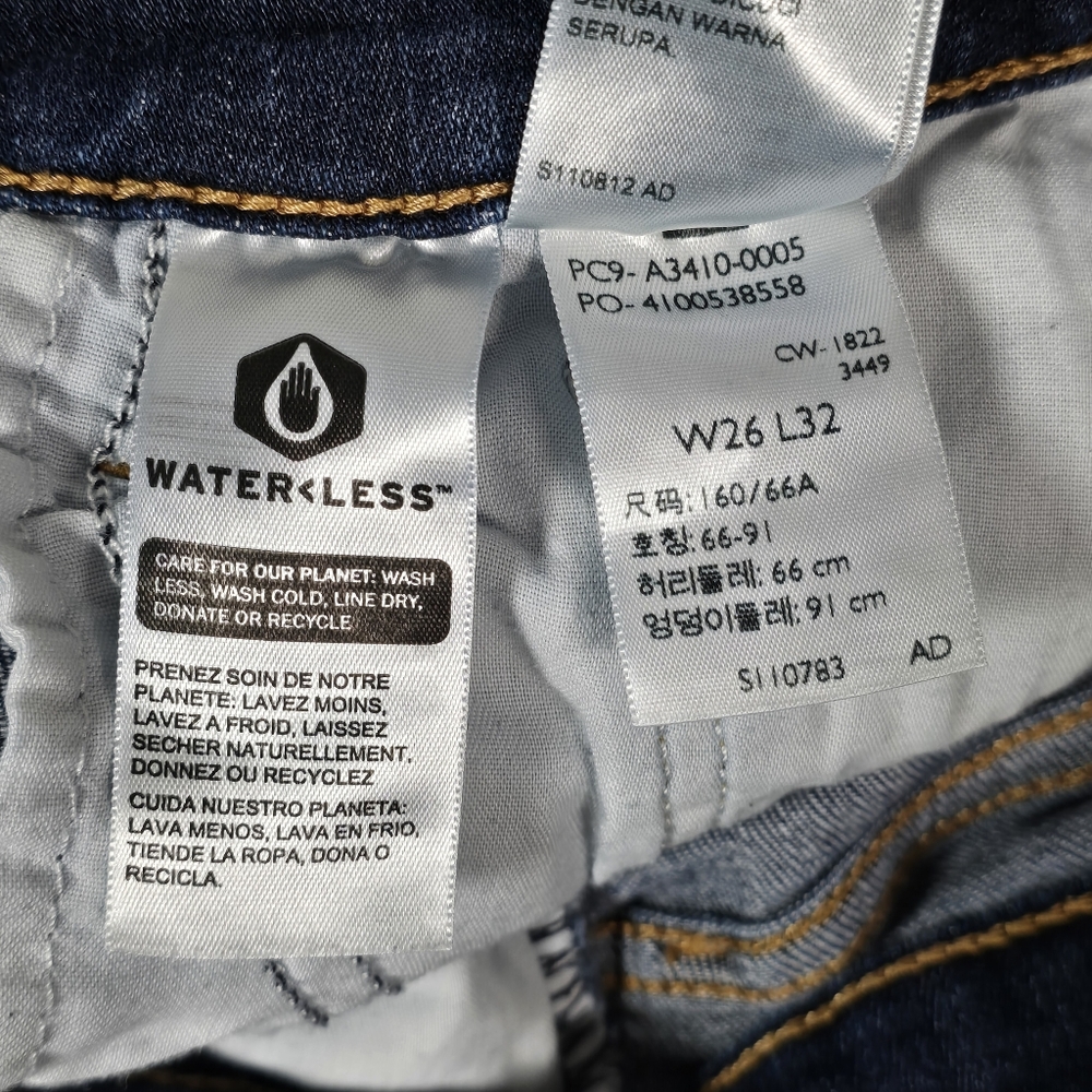 Levi Strauss & Co. Jeans, 726 High-Rise Flare, Dark Denim, Women's, Size W26 L32 - Picture 12 of 13